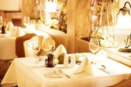 Stadthotel Convikt מלון 3*