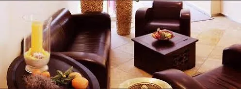 Stadthotel Convikt מלון דילינגן אן דר דונאו